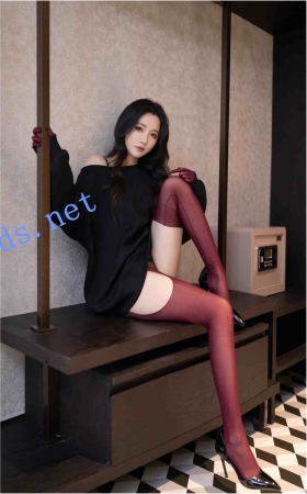 【永久专享】秀人网 鱼子酱 最新上架作品超清写真（红与黑）！