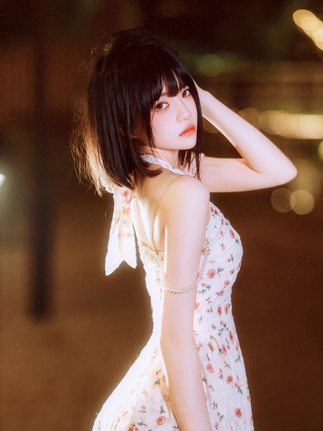 桜桃喵 – NO.162 晚风[14P-217M]