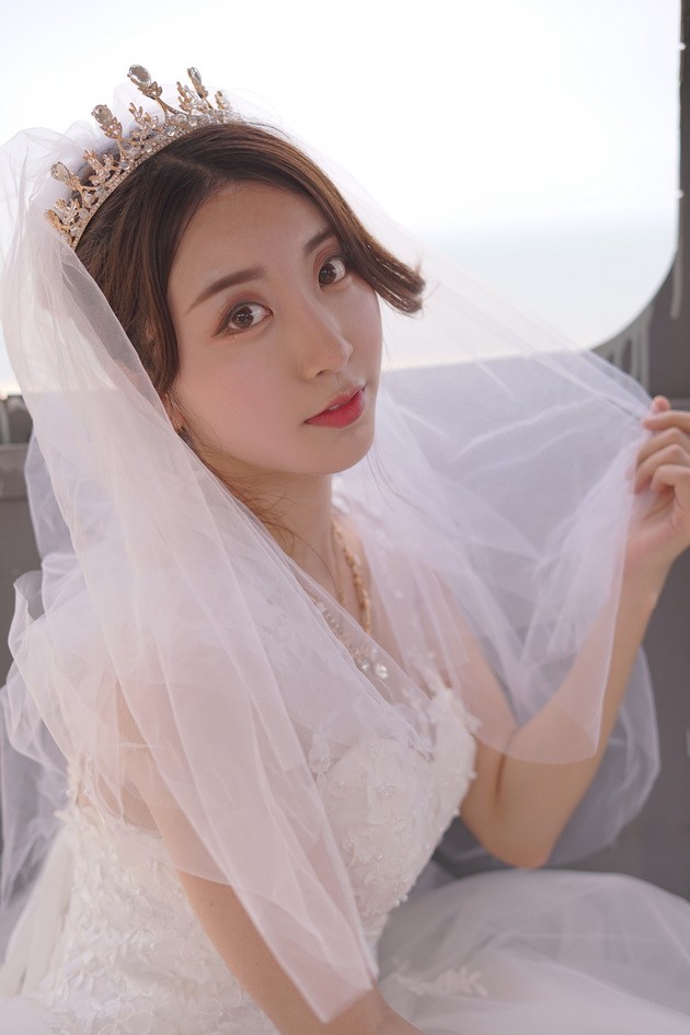 黑川 – NO.072 海岛之旅真爱版-婚纱[17P-136.8M]